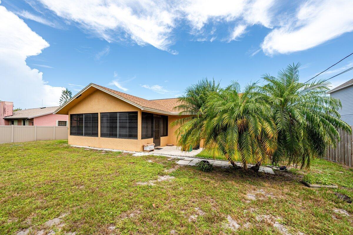 Homes for sale in Port St Lucie, FL | 2440 Se Toledo Avenue, Port St Lucie, FL 34952 | MLS# R11114529