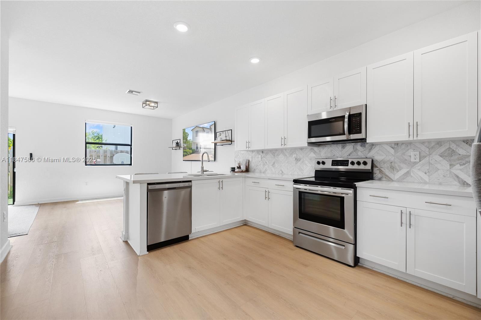 Property photo # 2