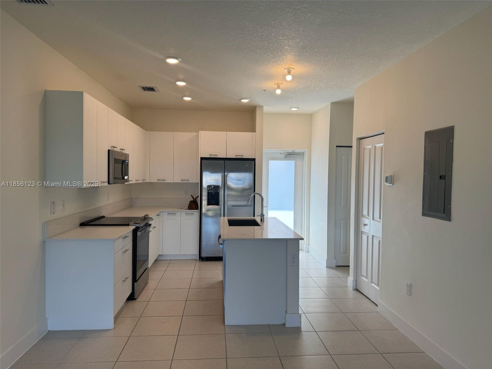 Property photo # 7