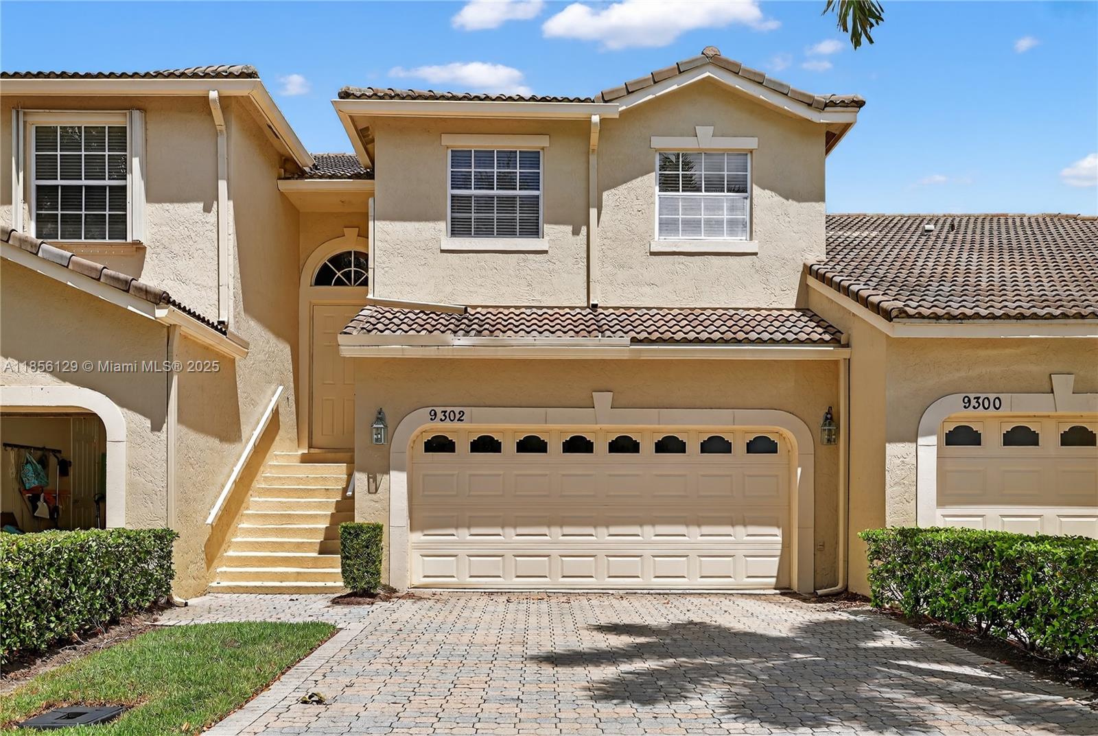 listing main picture