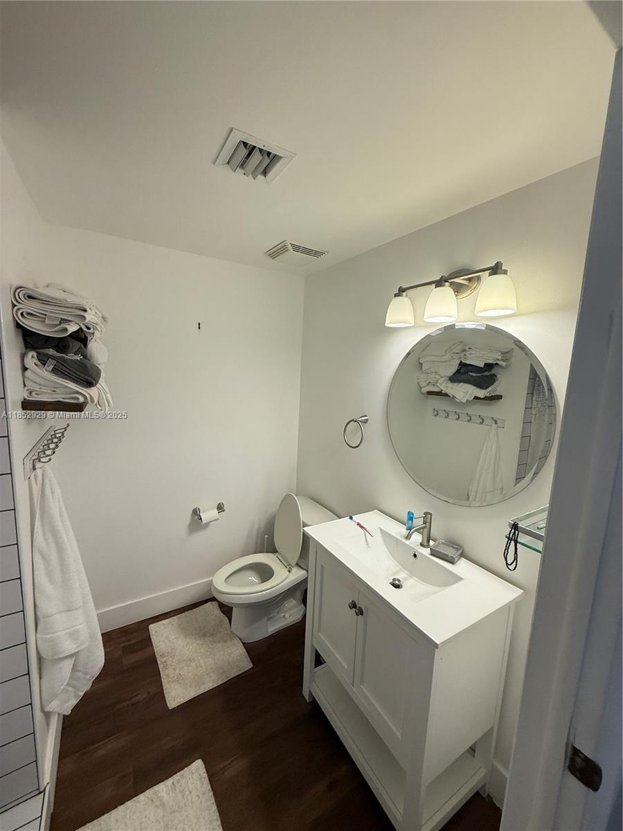 350 S Miami Ave #1803, Miami FL 33130