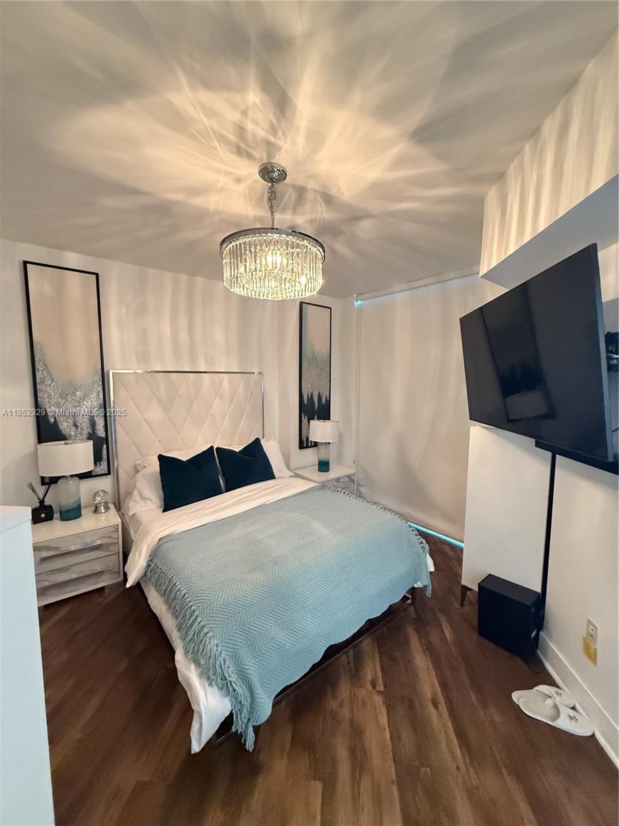 350 S Miami Ave #1803, Miami FL 33130
