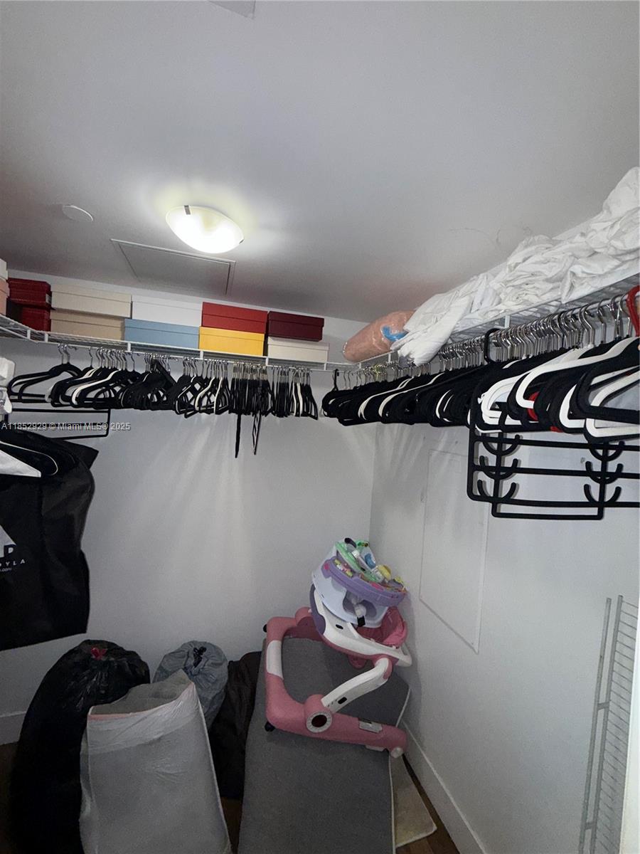 350 S Miami Ave #1803, Miami FL 33130
