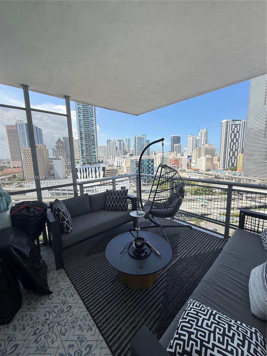 350 S Miami Ave #1803, Miami FL 33130