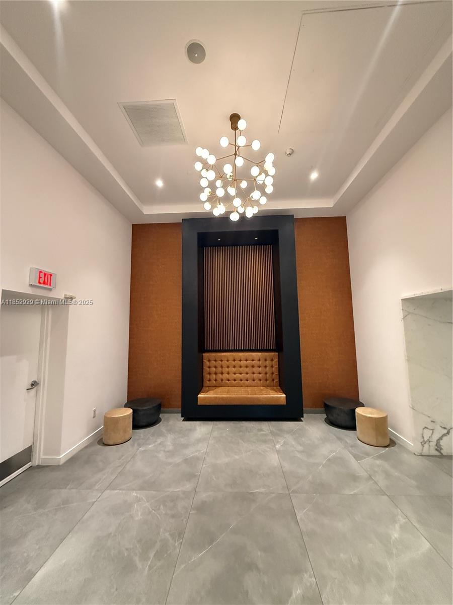 350 S Miami Ave #1803, Miami FL 33130
