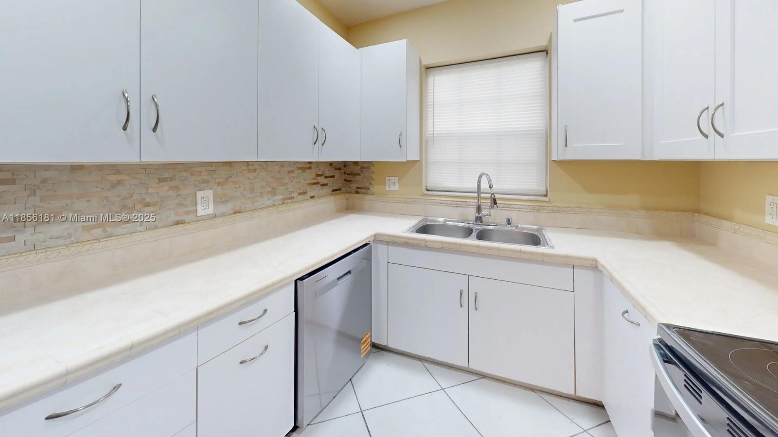 Property photo # 9