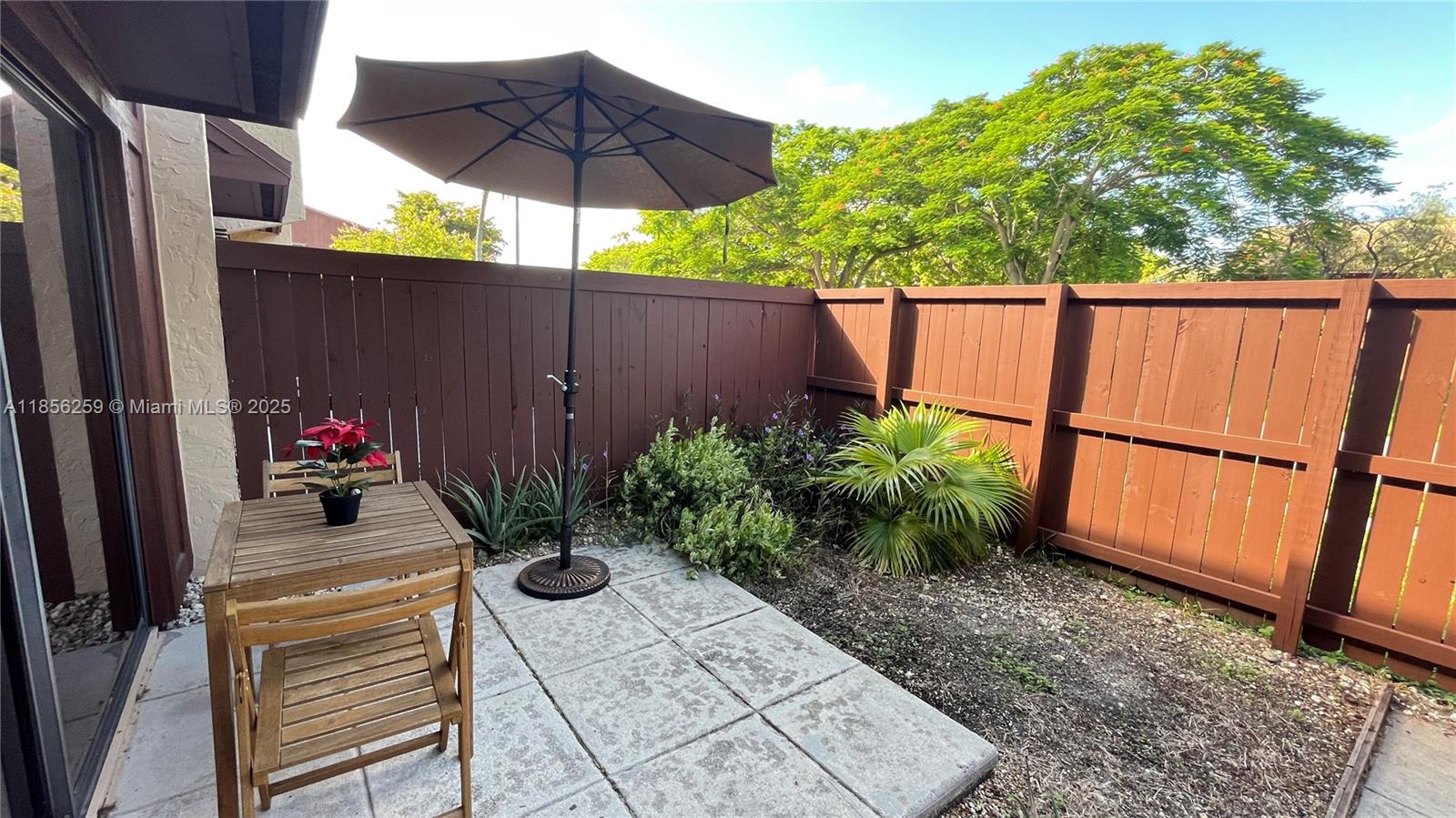 Property photo # 0