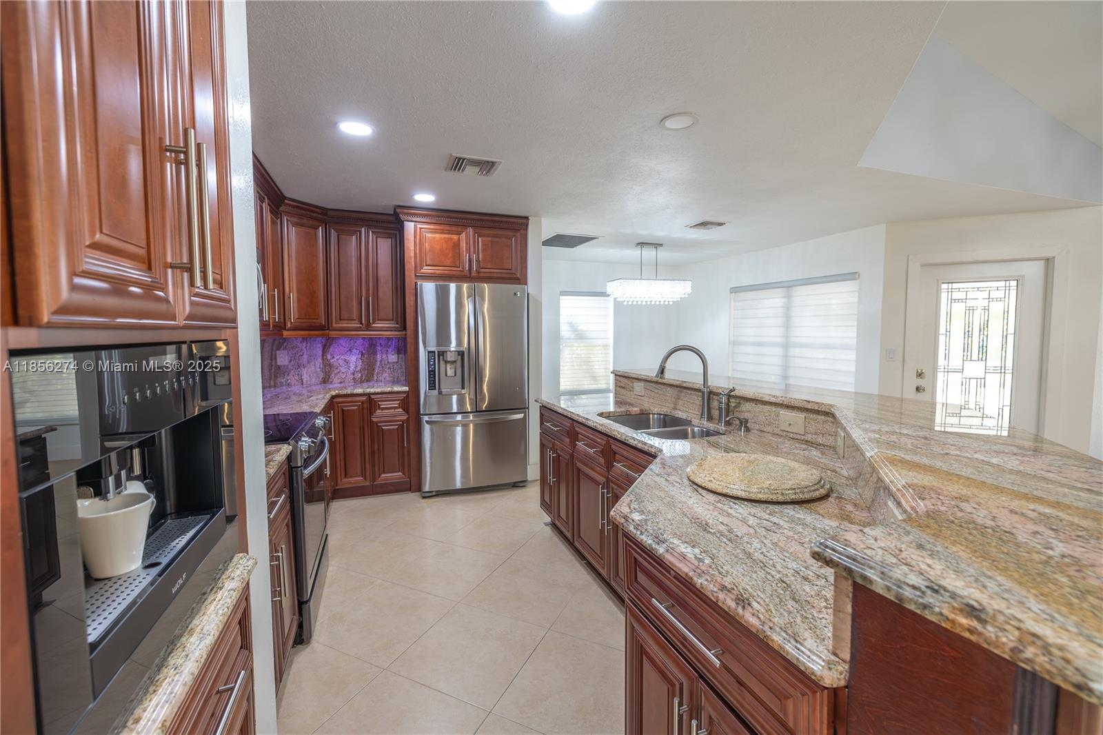 Property photo # 7