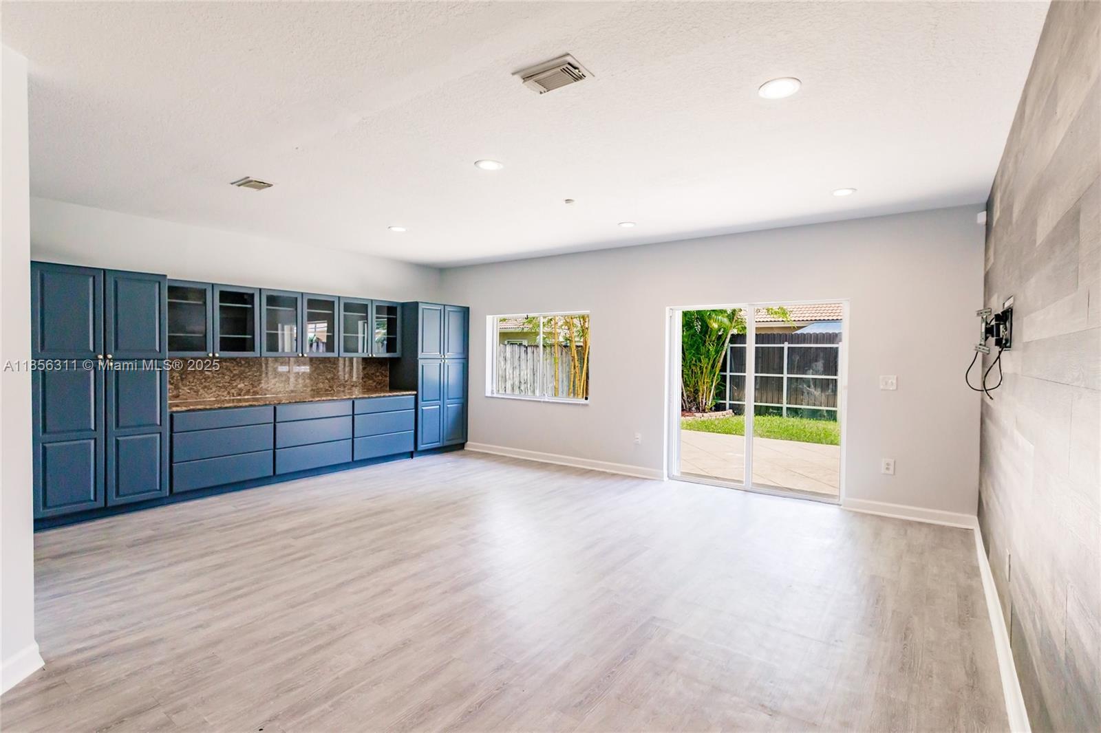 Property photo # 6
