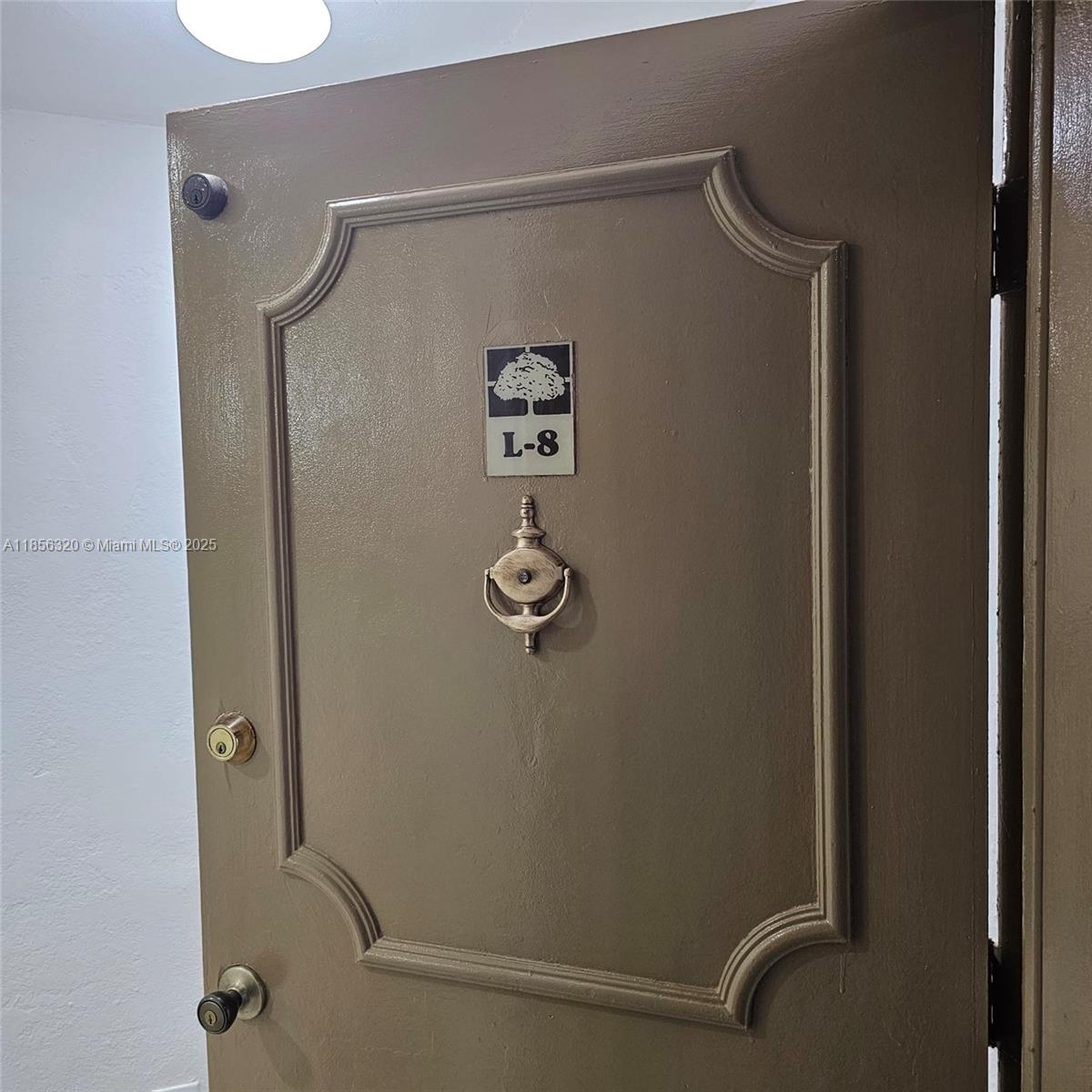 Property photo # 0