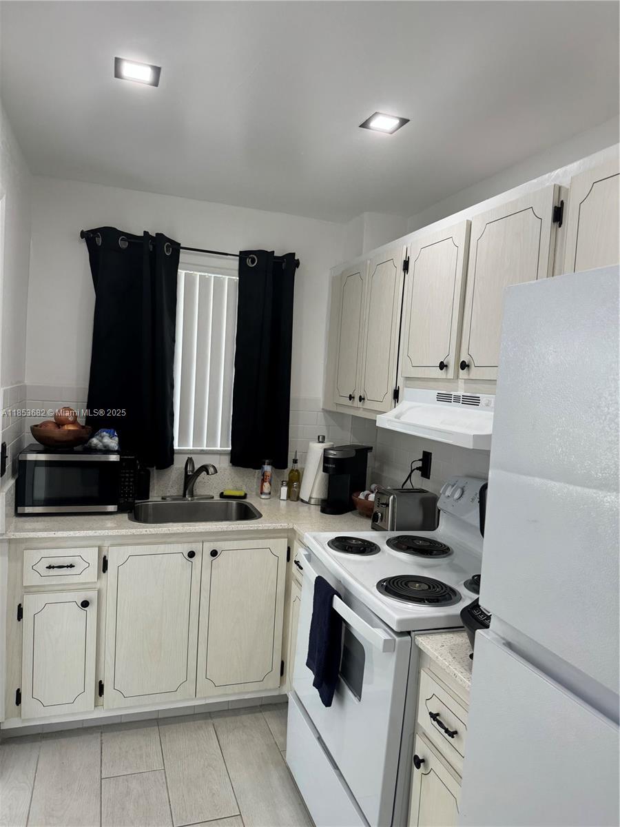 Property photo # 2