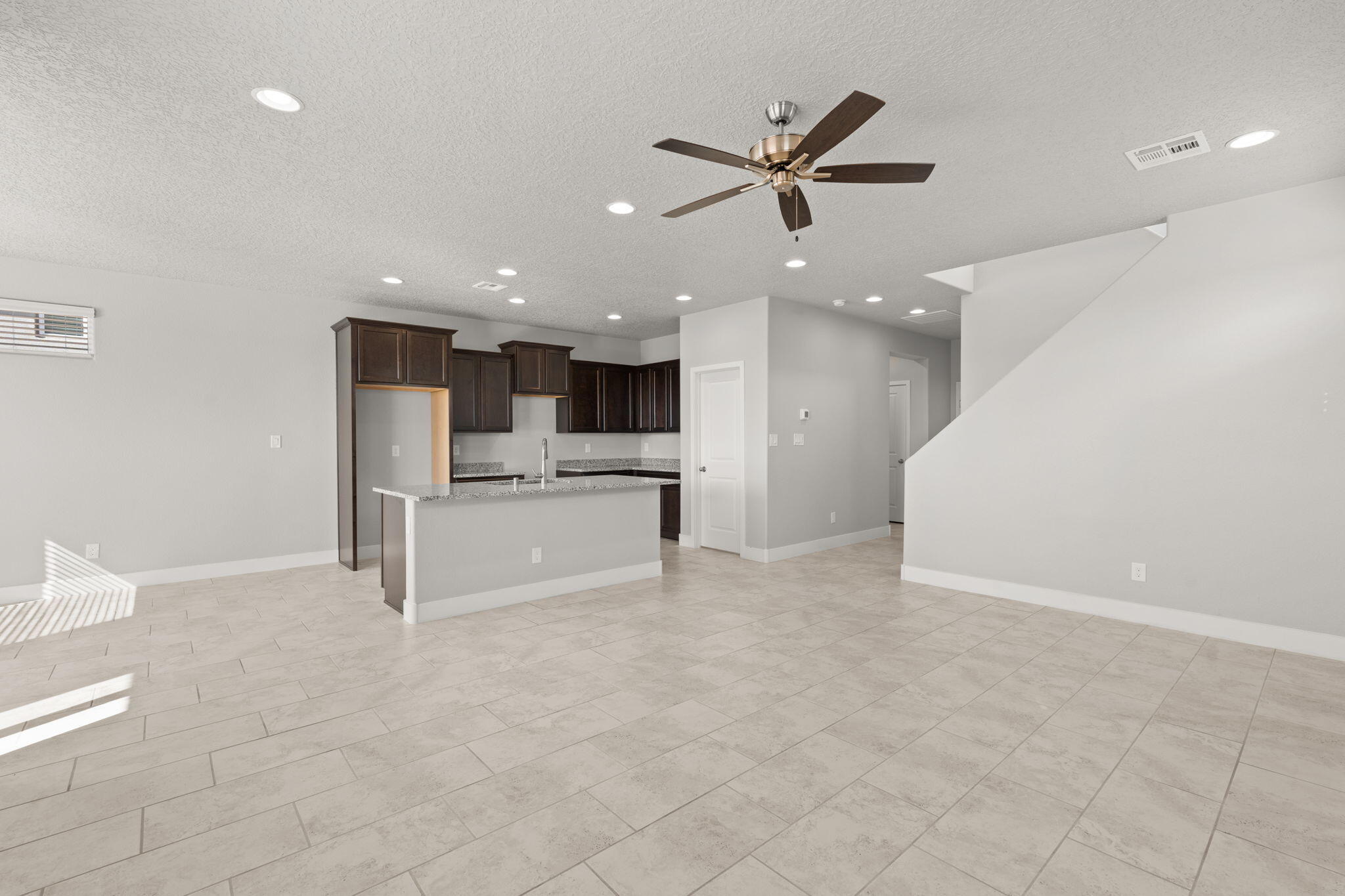 6717 Sydney Drive NE 