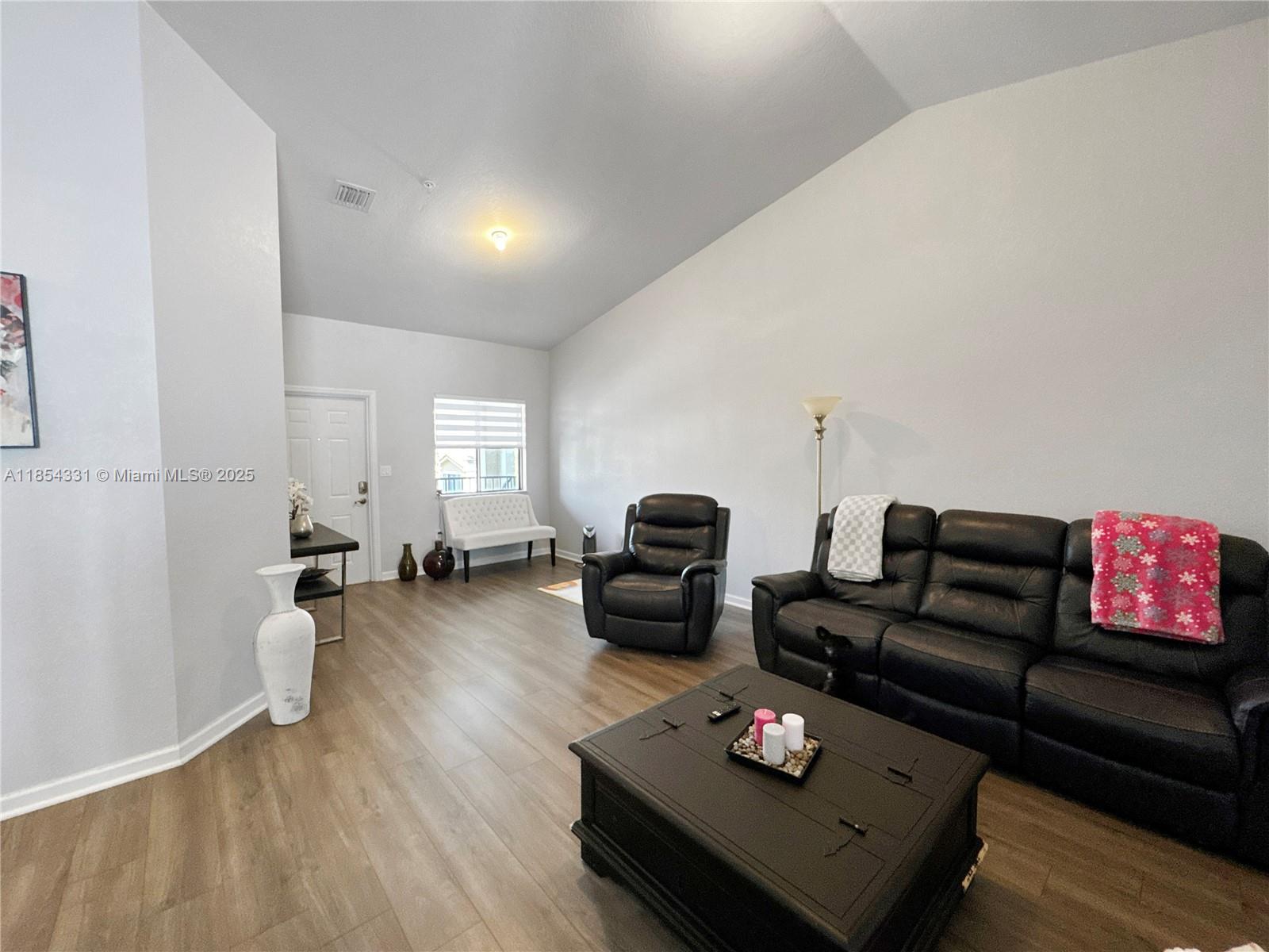 22541 SW 88th Pl 304-6