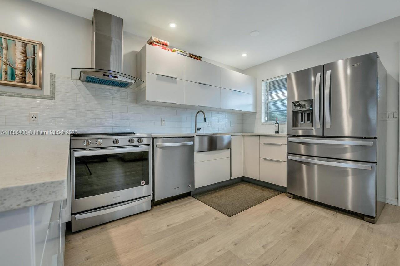 Property photo # 0