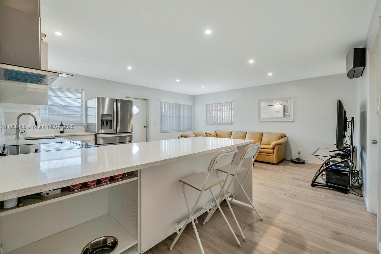 Property photo # 9