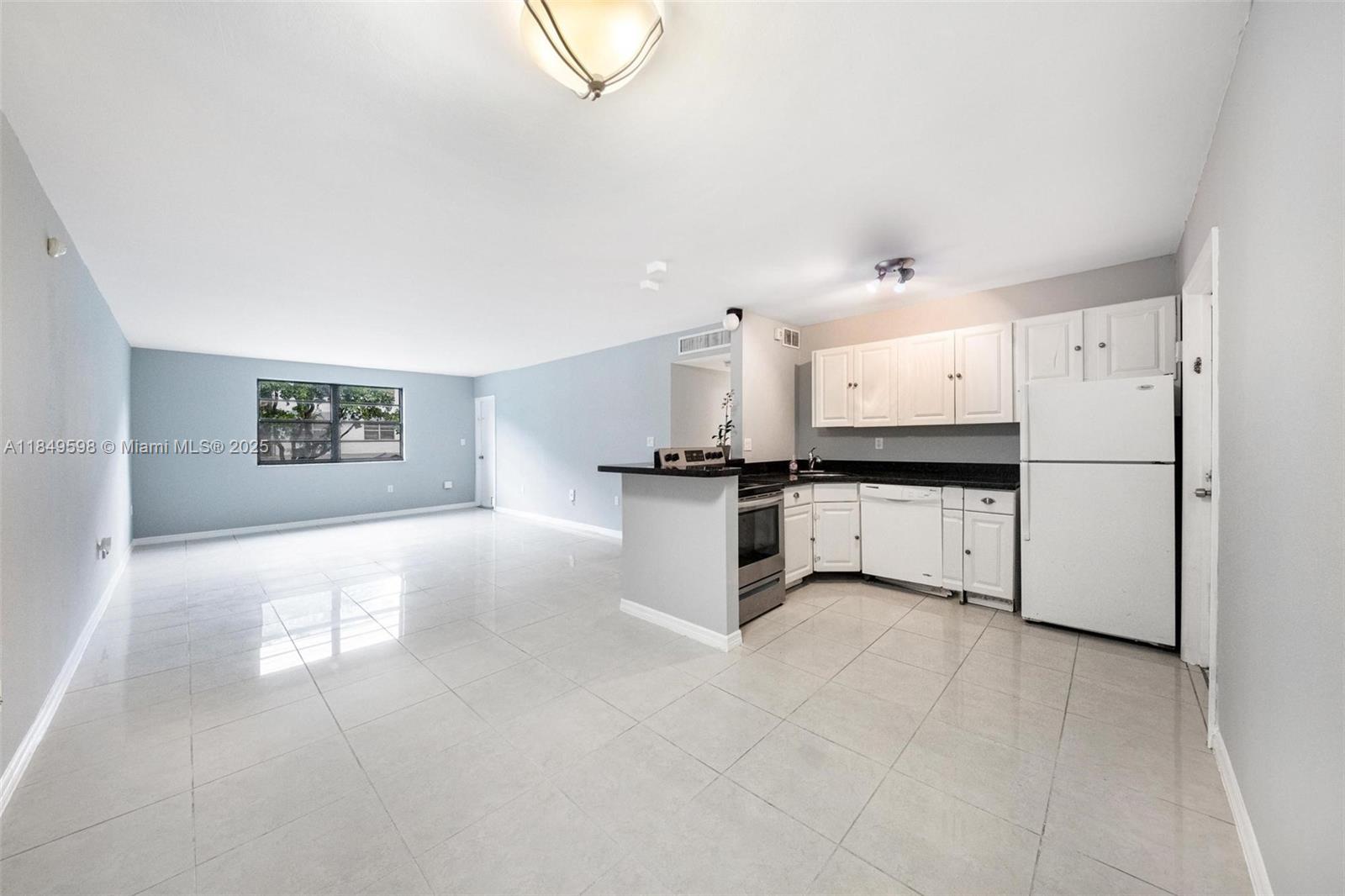Property photo # 0