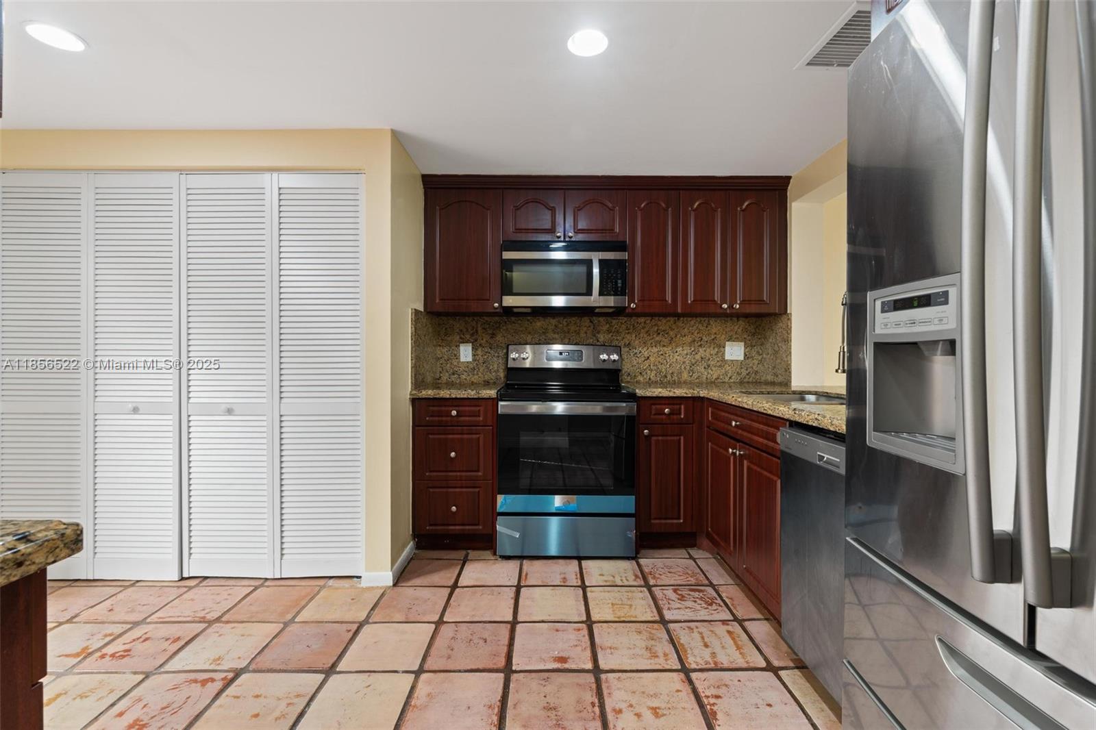 Property photo # 7