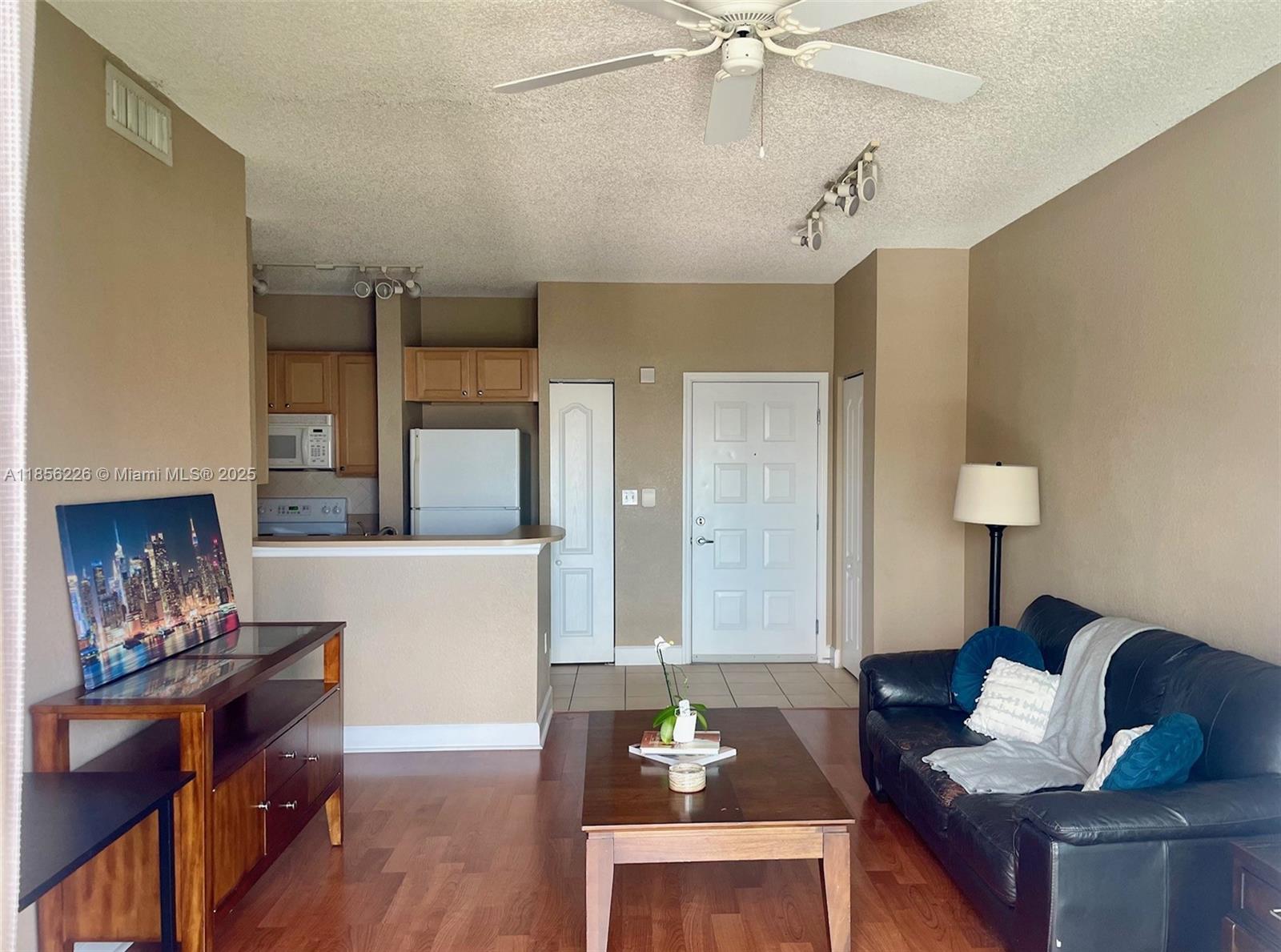 Property photo # 2