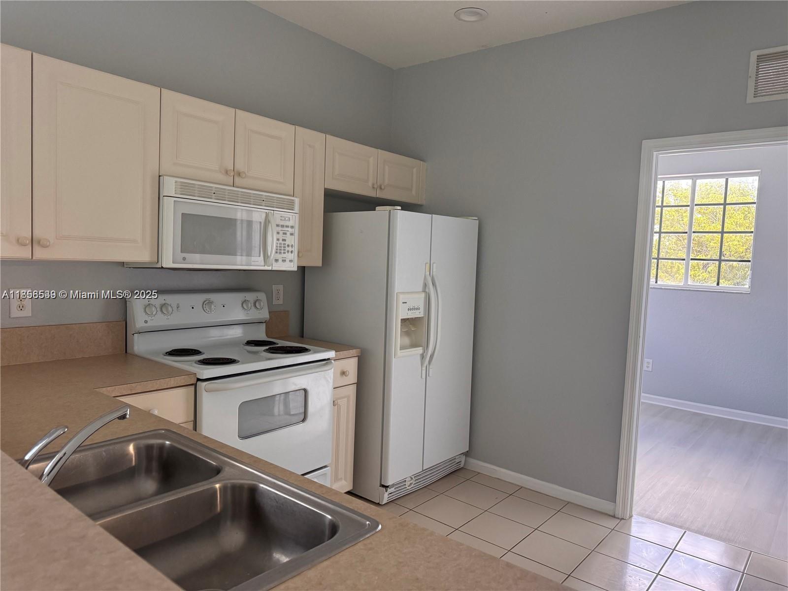 Property photo # 0