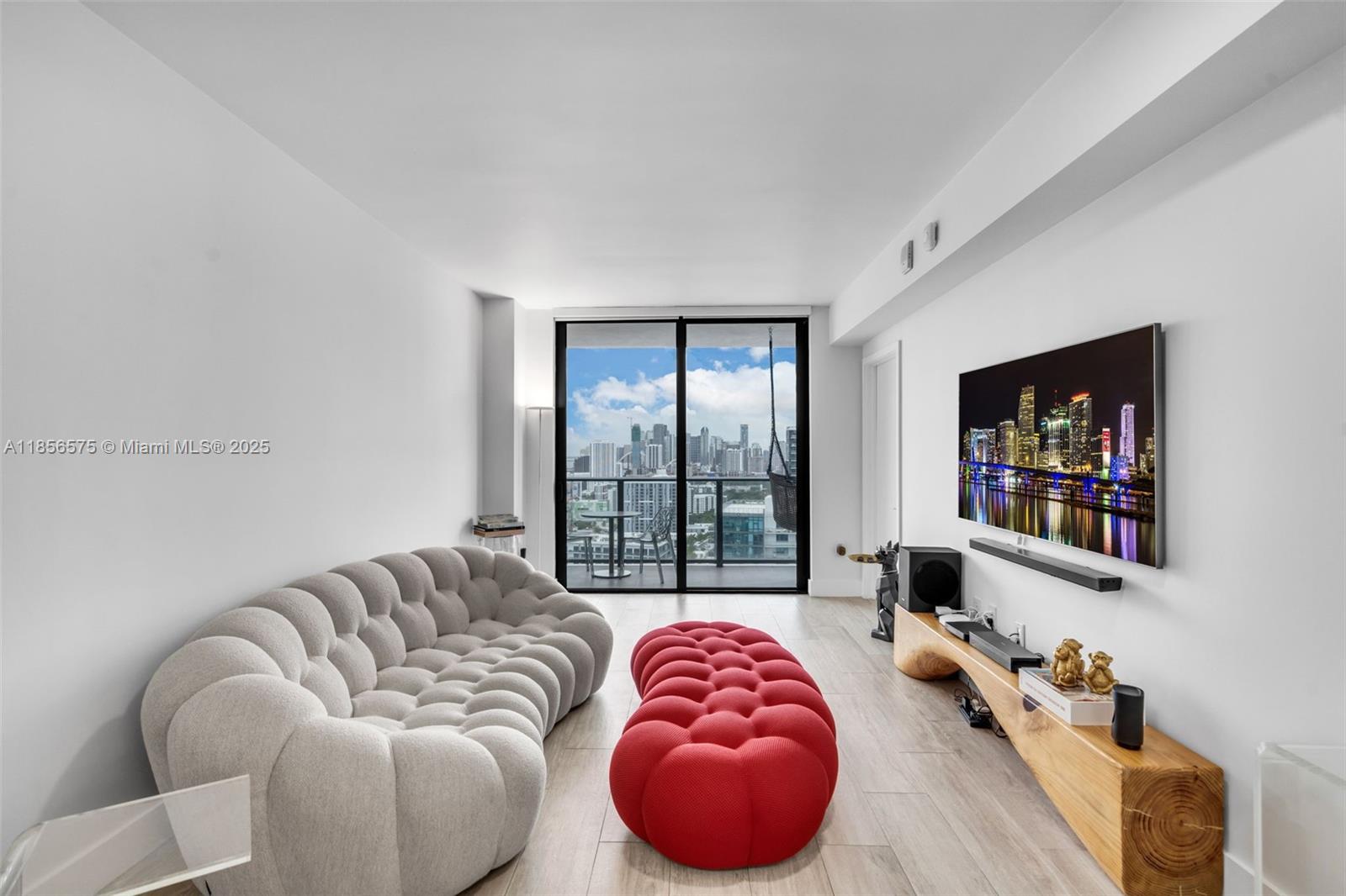 Condo for Rent in Miami, FL