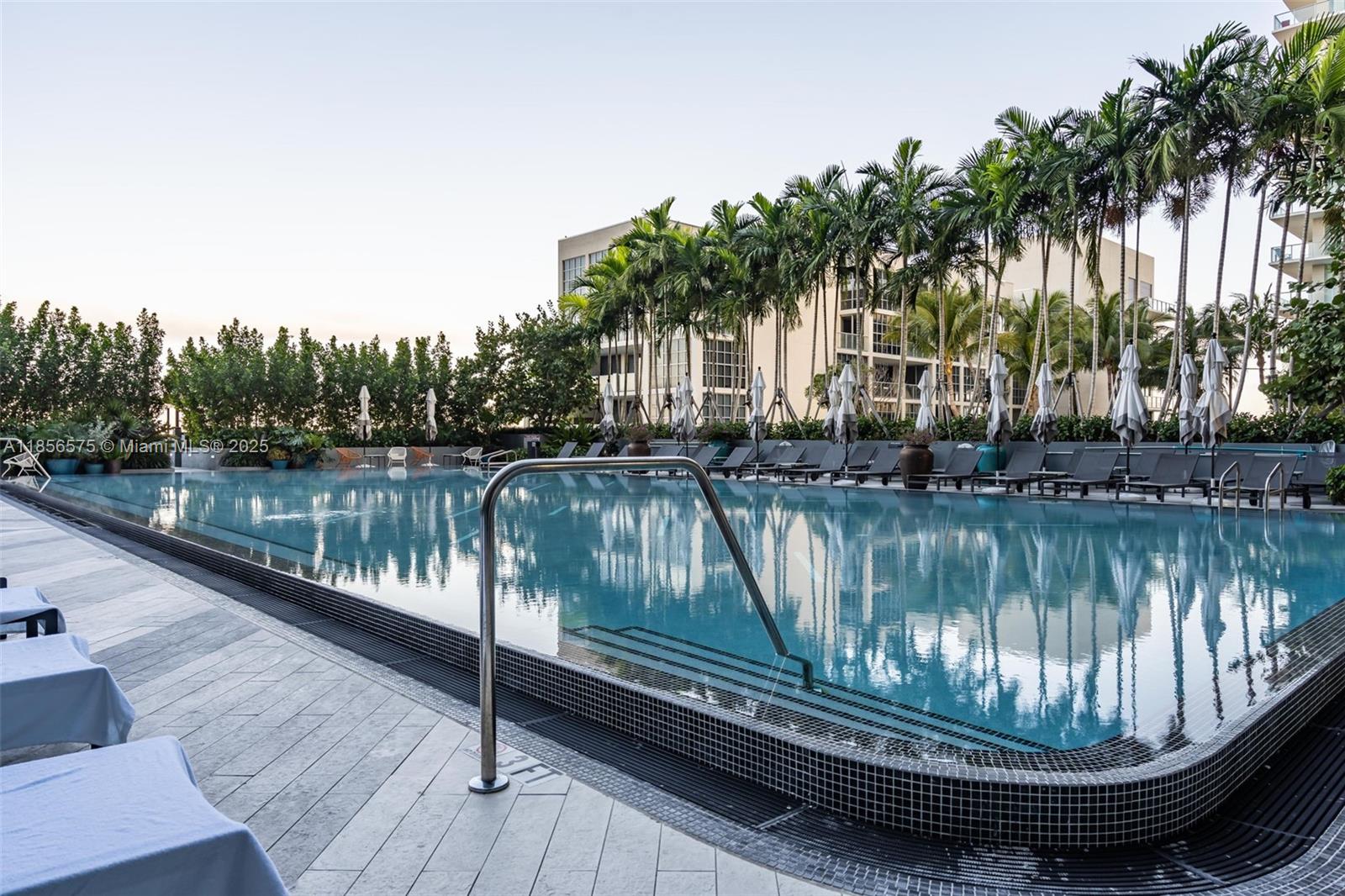 121 NE 34th St #3003, Miami FL 33137