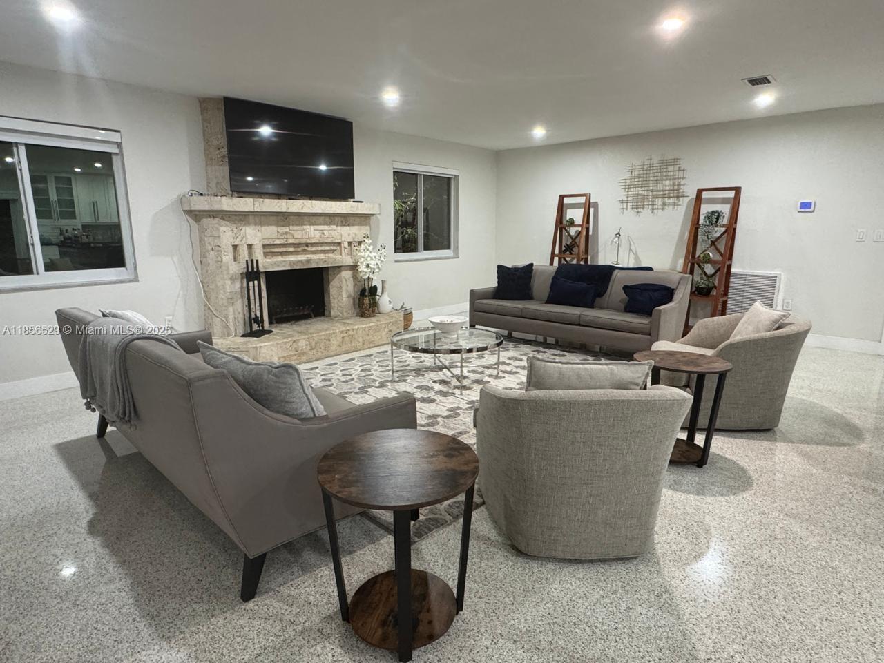 Property photo # 2
