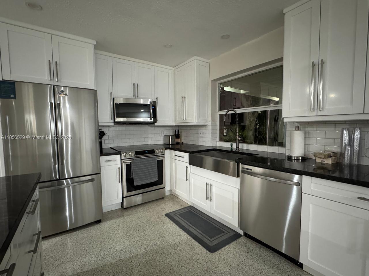 Property photo # 4