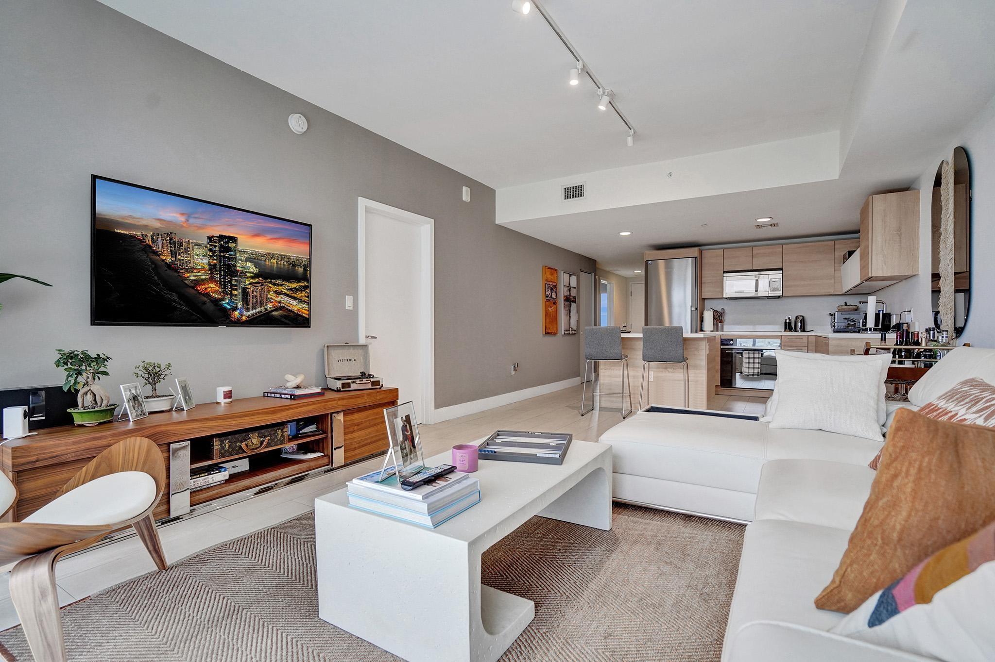 Apartamento en Venta en North Miami Beach, FL