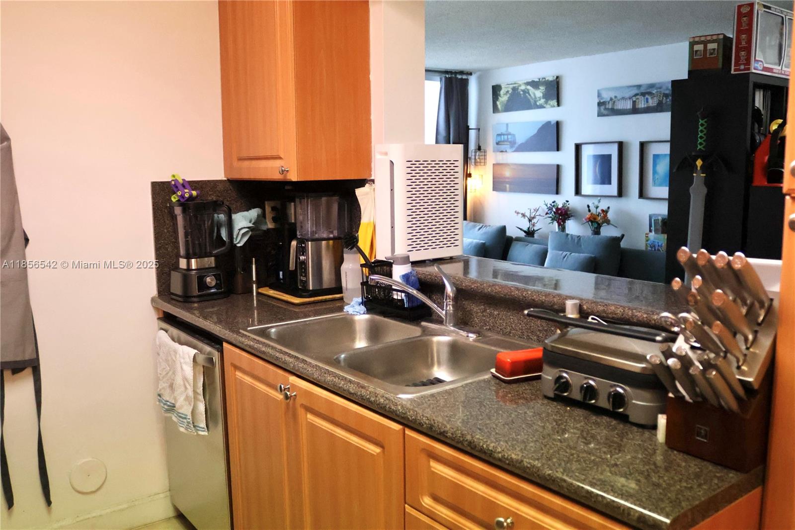 Property photo # 4