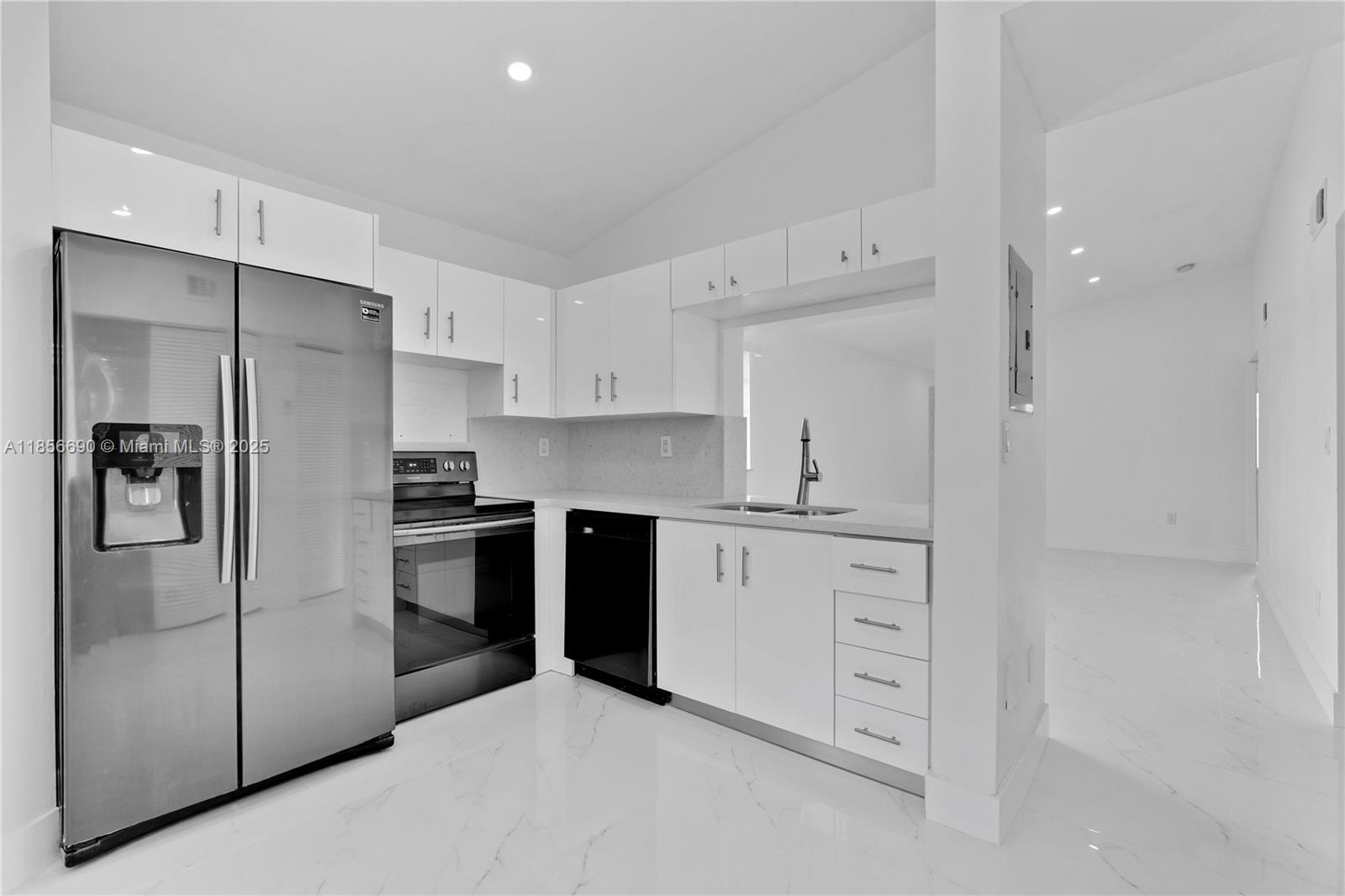 Property photo # 0