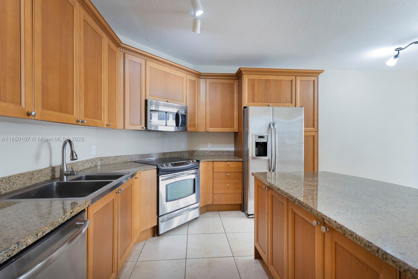 Property photo # 7