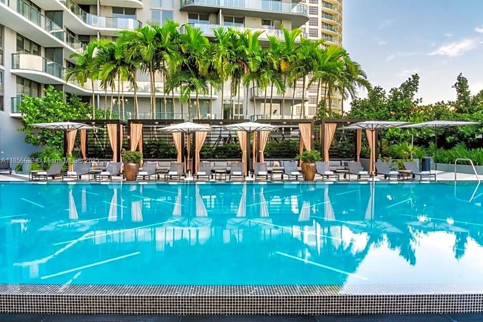 121 NE 34th St #2001, Miami FL 33137