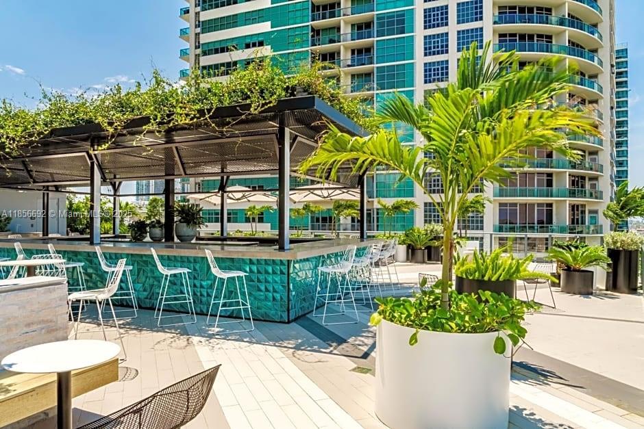 121 NE 34th St #2001, Miami FL 33137