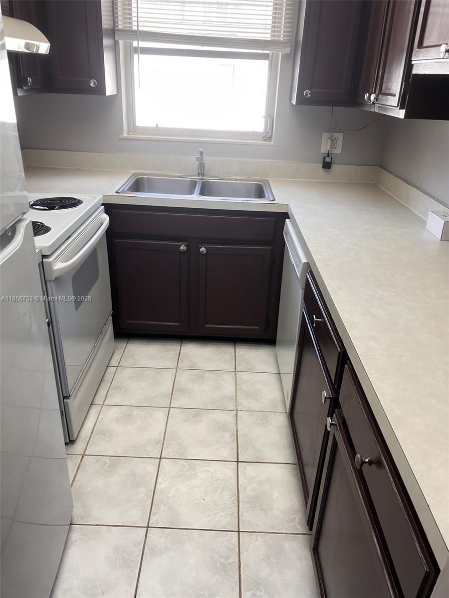 Property photo # 0