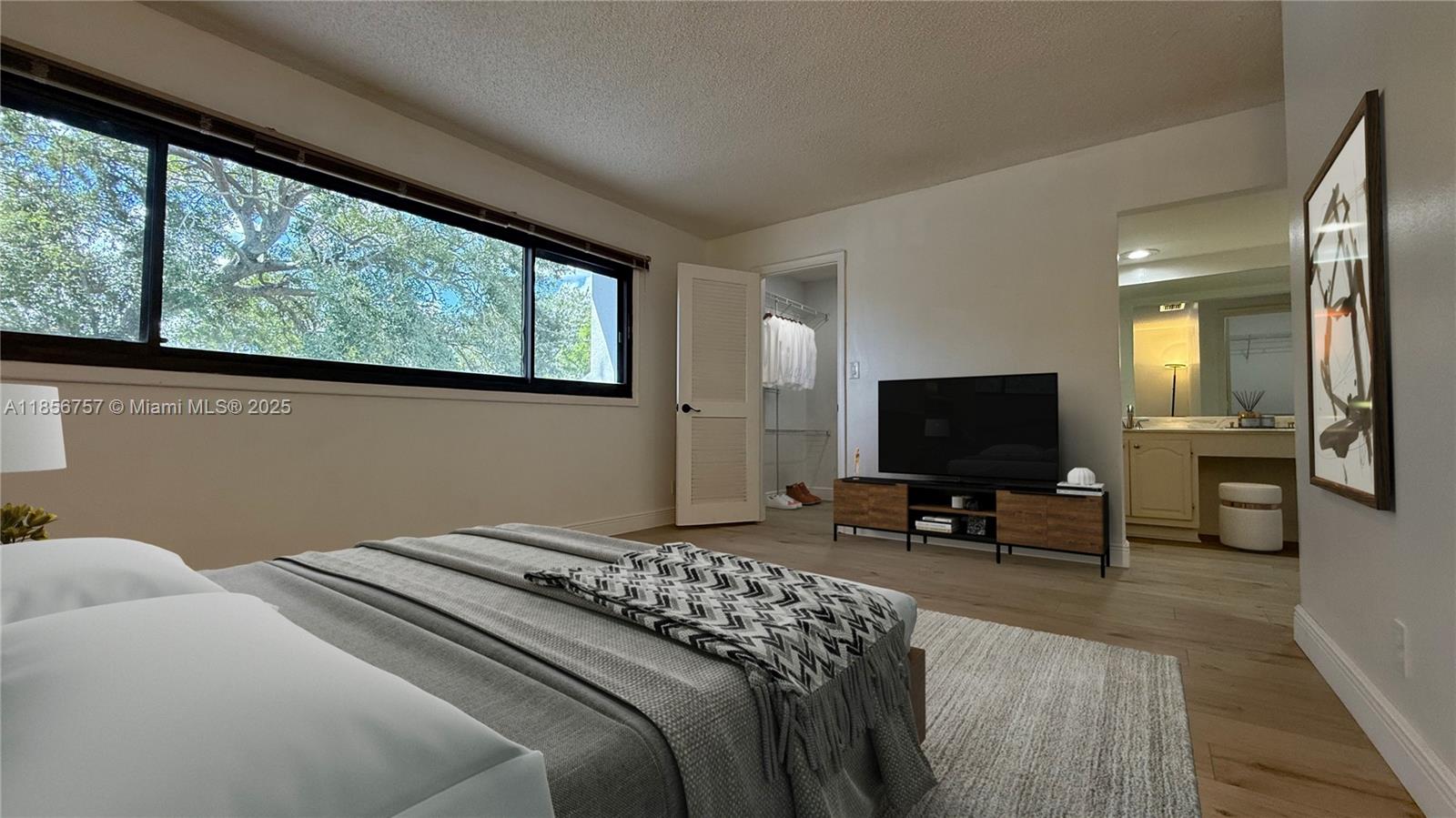 Property photo # 9