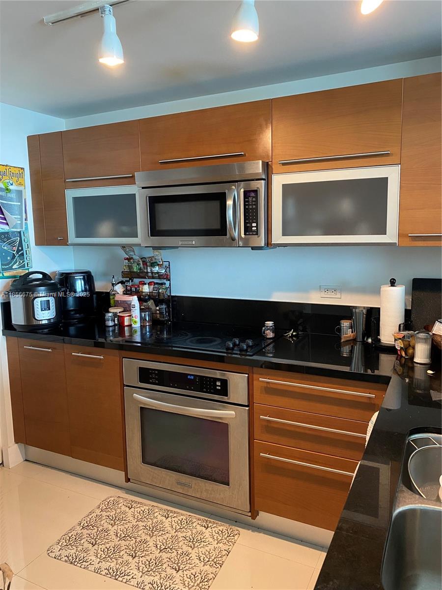 244 Biscayne Blvd #2706, Miami FL 33132