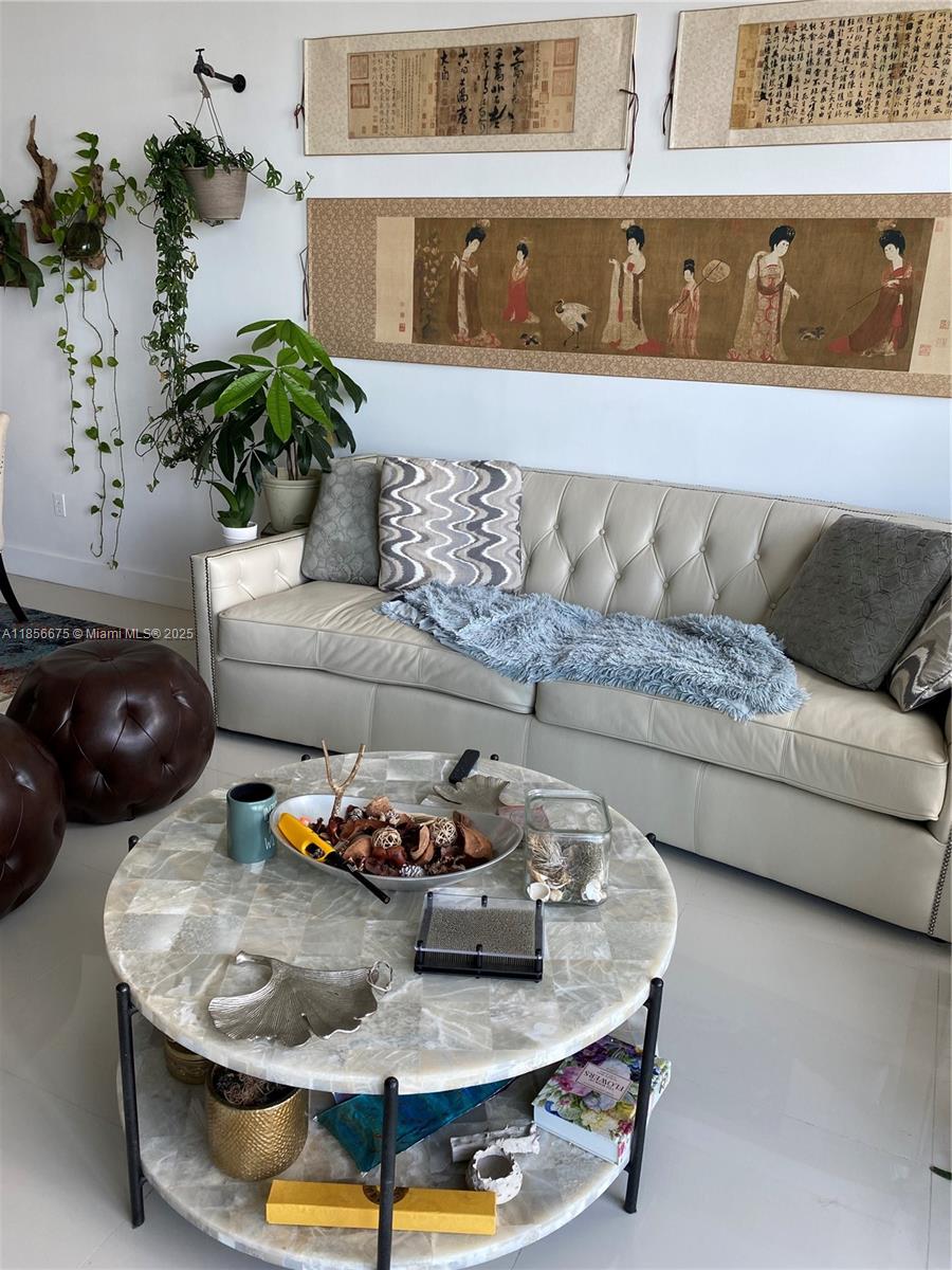 244 Biscayne Blvd #2706, Miami FL 33132