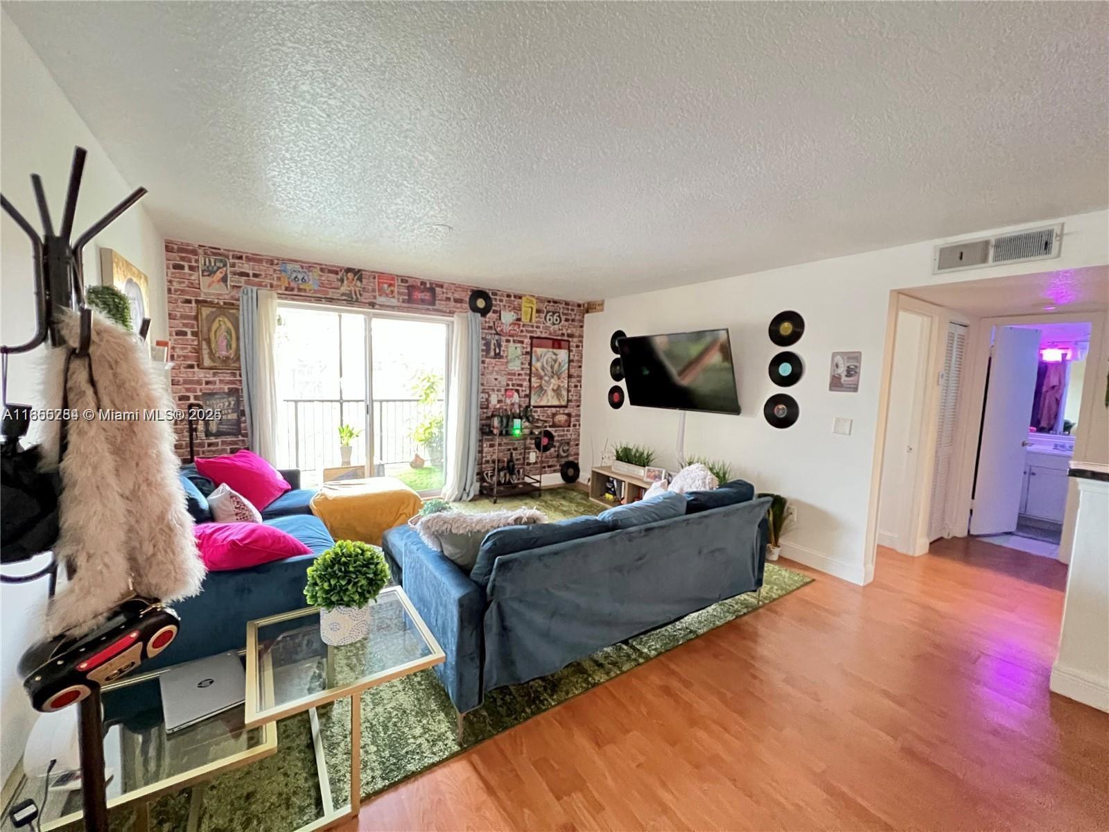 Property photo # 8