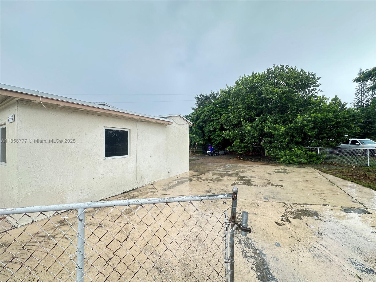 Property photo # 8