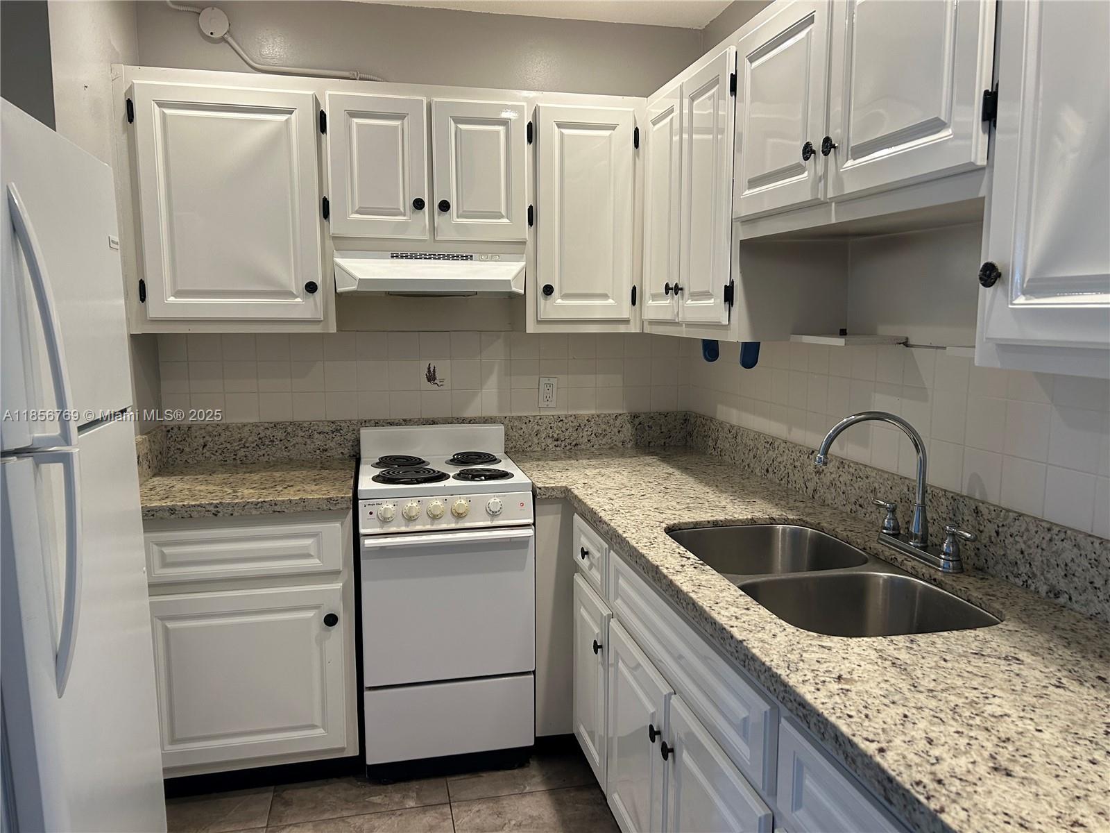 Property photo # 9