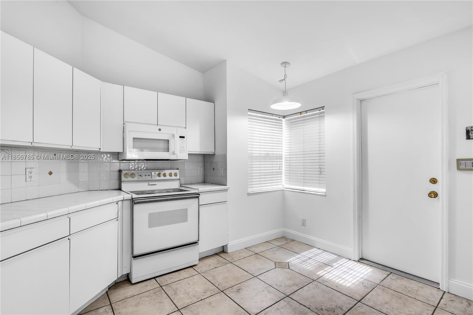 Property photo # 8