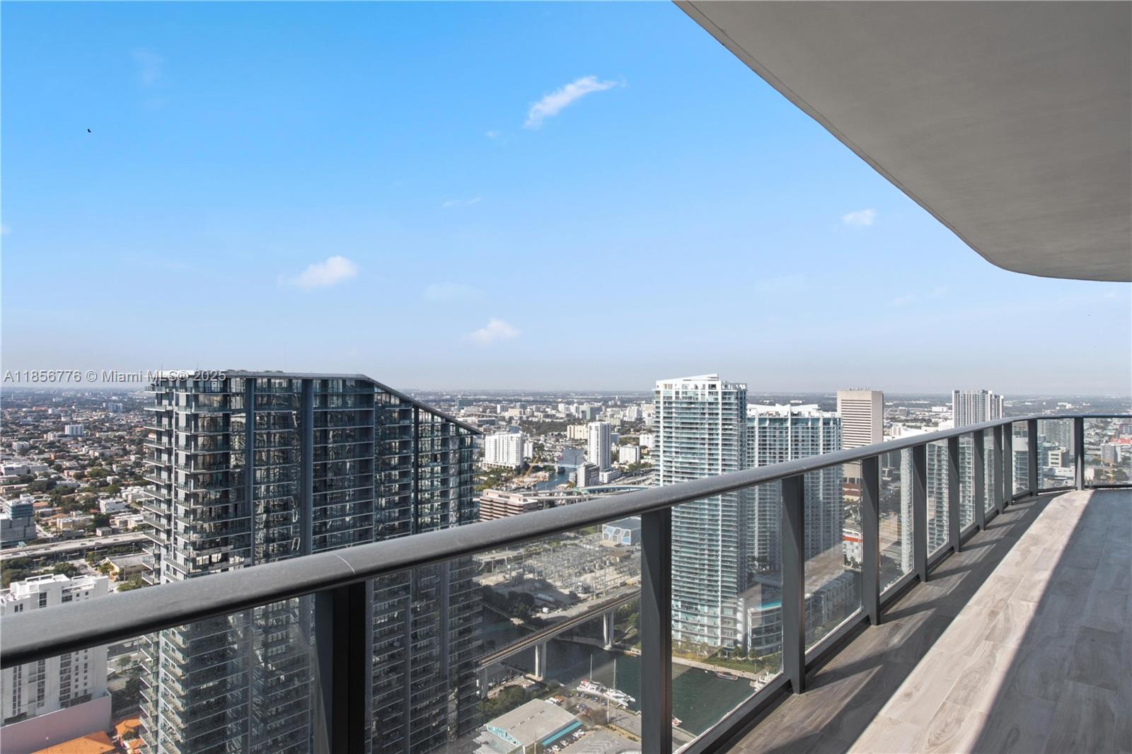 801 S Miami Ave #5009, Miami FL 33130