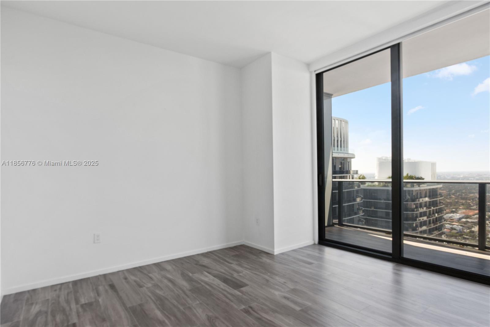 801 S Miami Ave #5009, Miami FL 33130