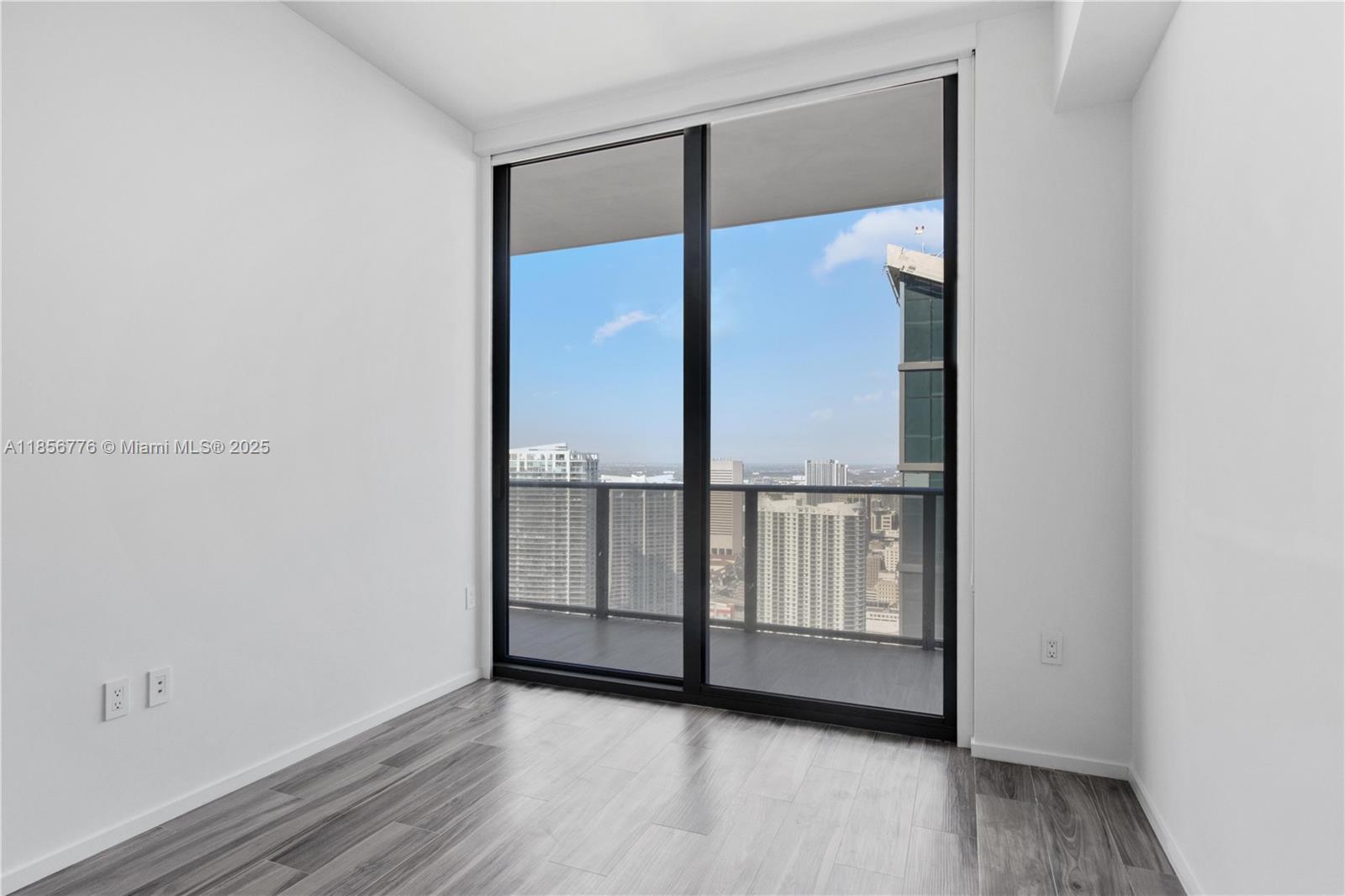 801 S Miami Ave #5009, Miami FL 33130