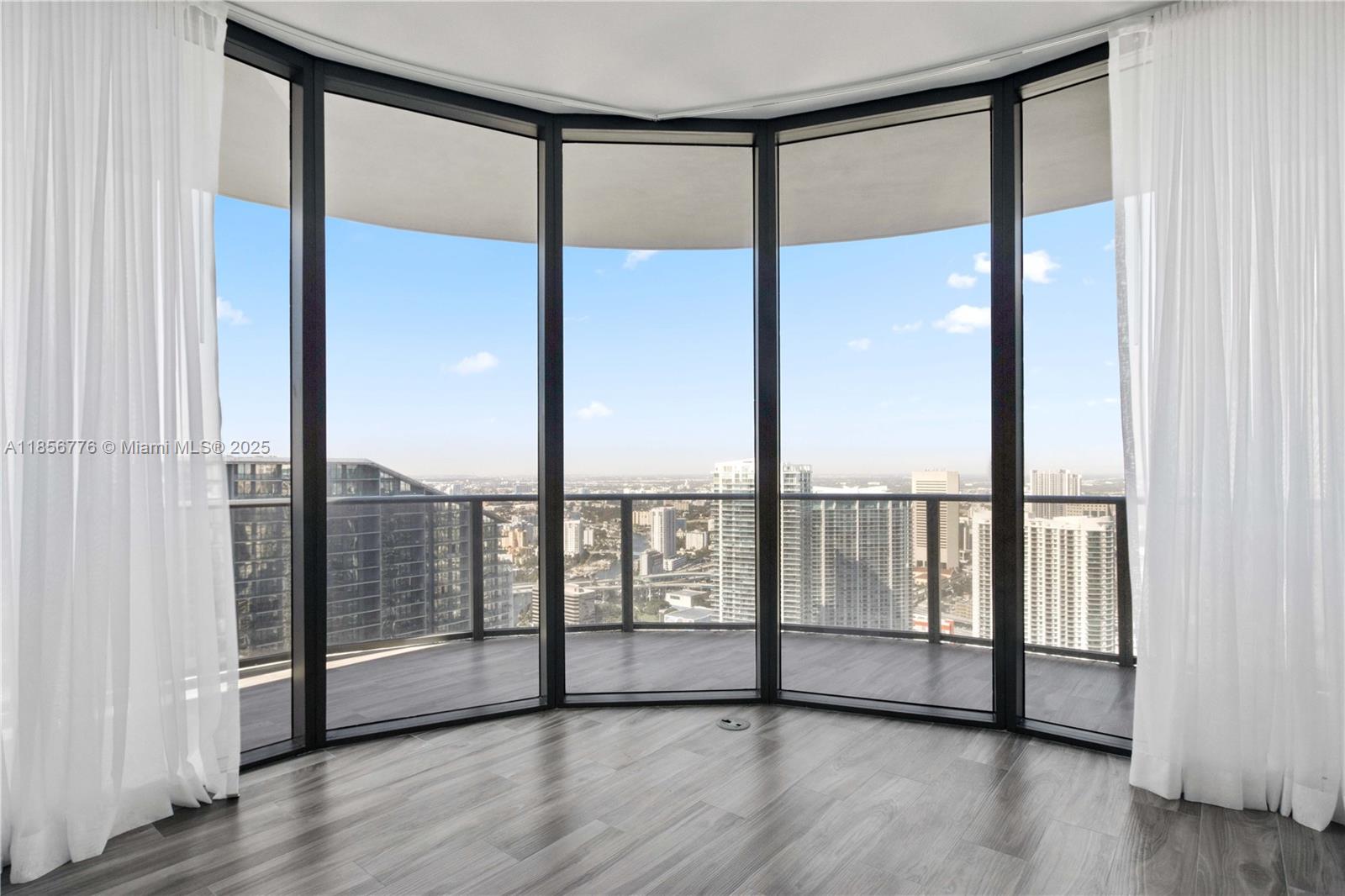 801 S Miami Ave #5009, Miami FL 33130