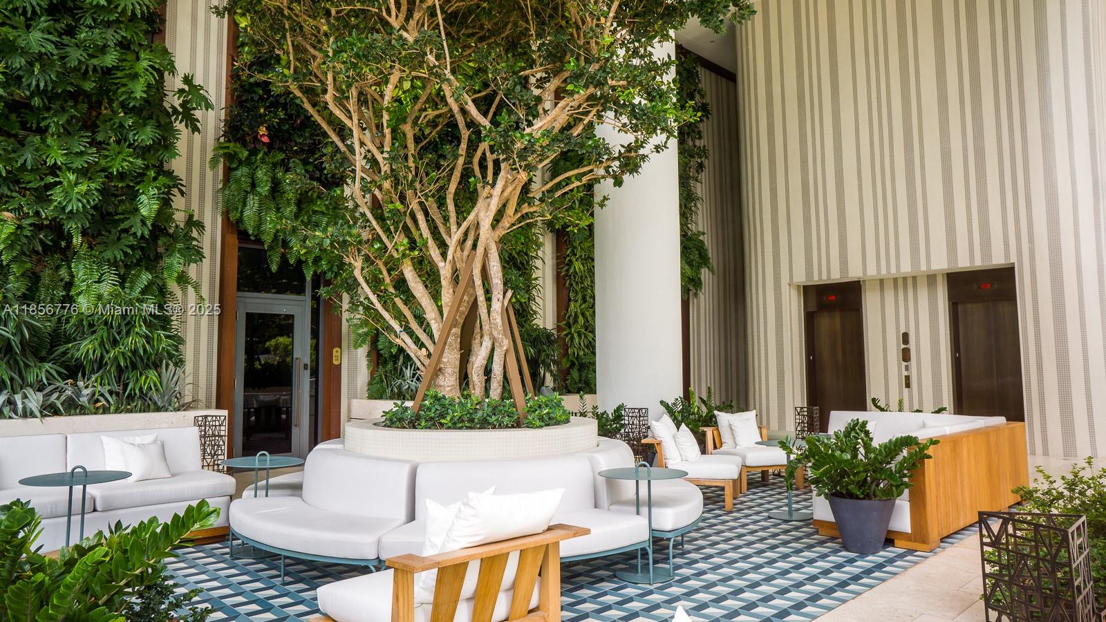 801 S Miami Ave #5009, Miami FL 33130