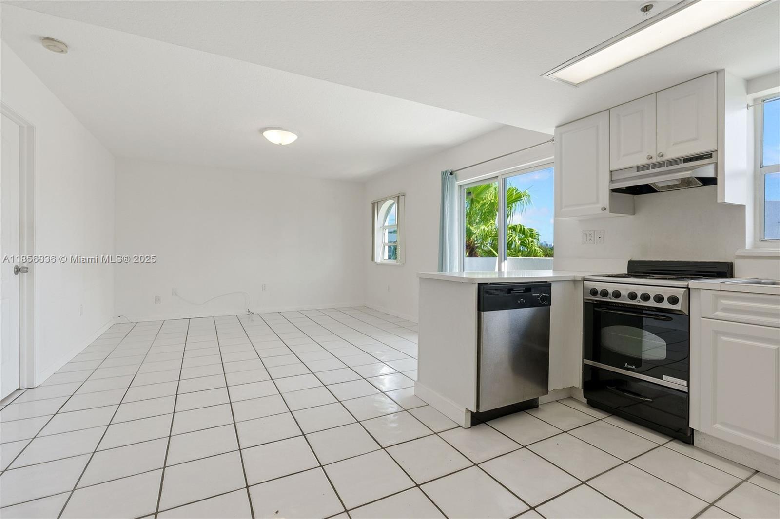 Property photo # 3