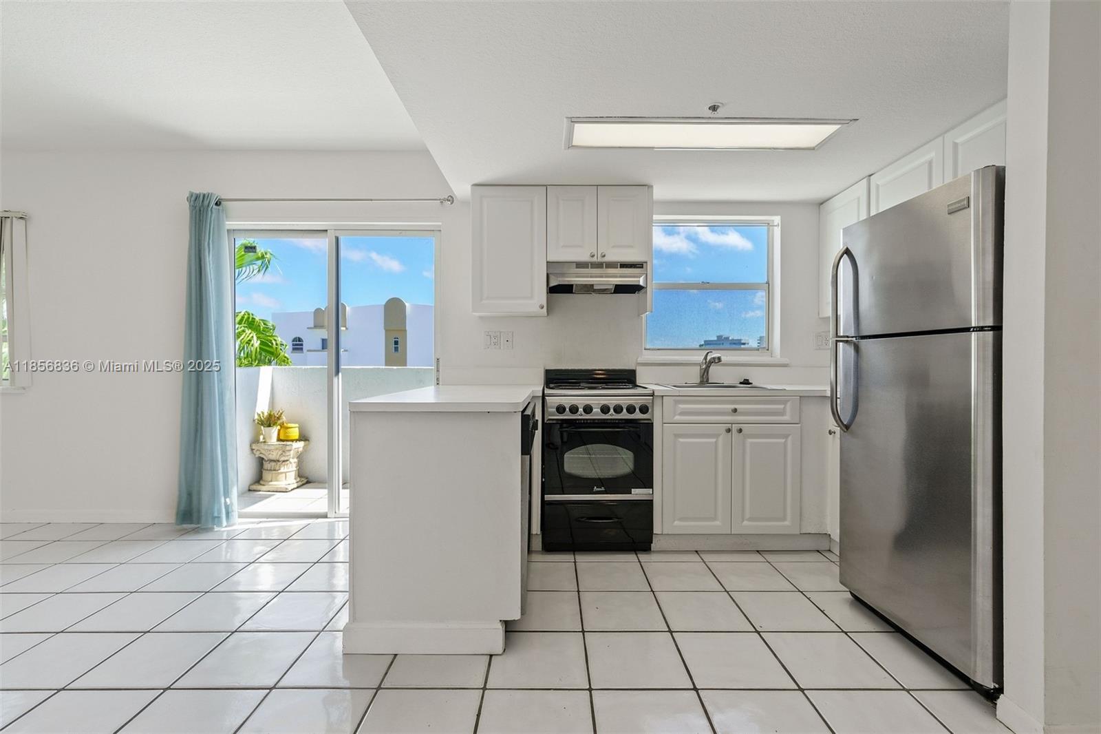 Property photo # 2