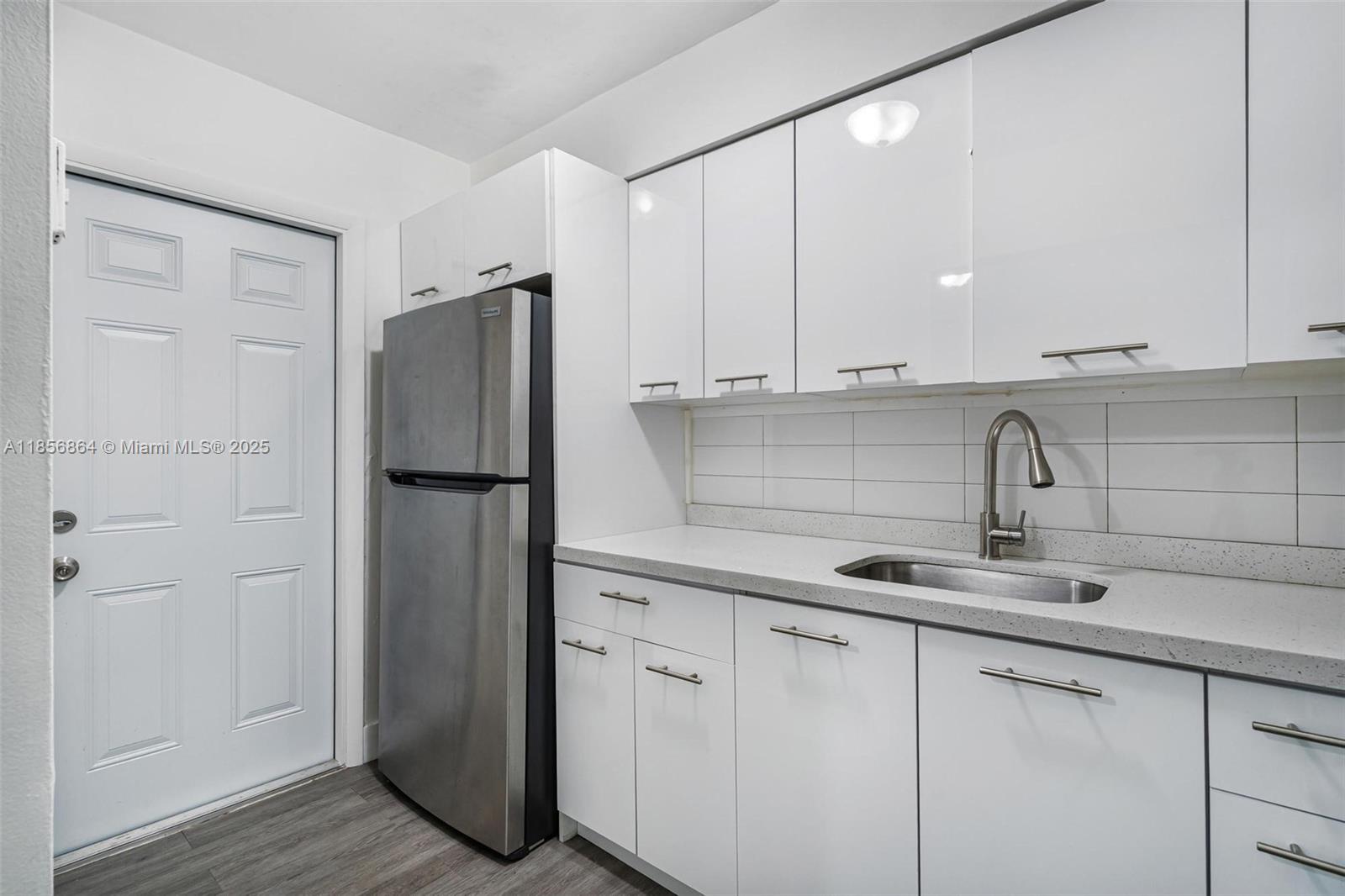Property photo # 6