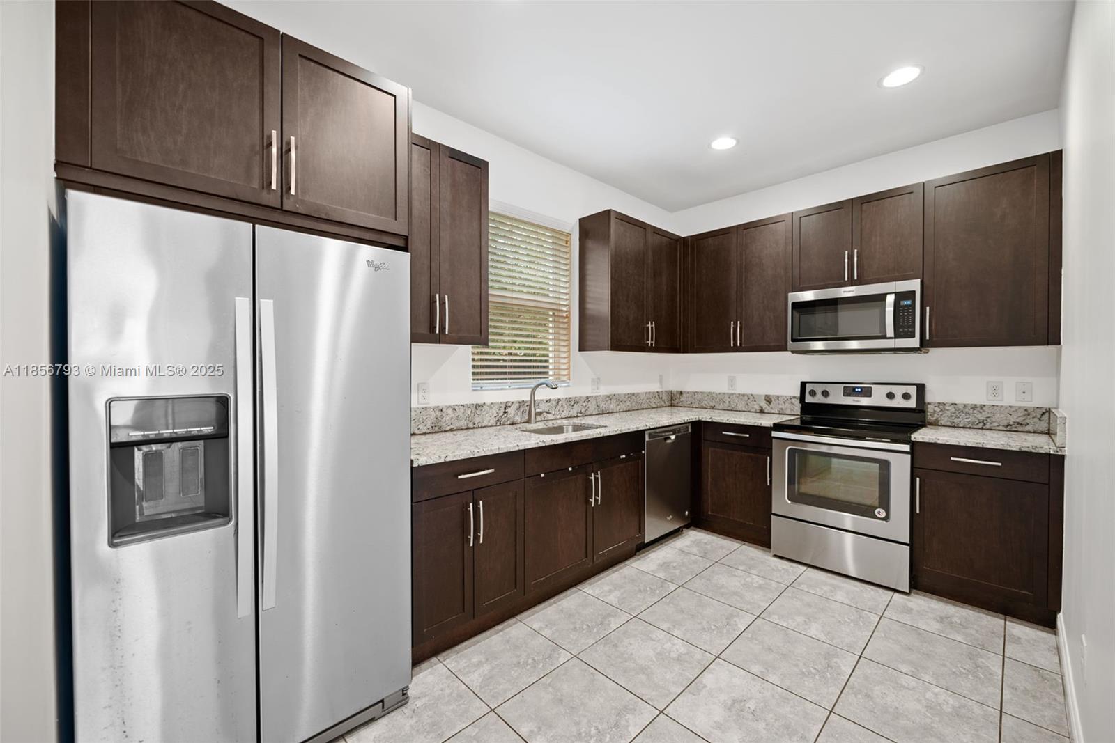 Property photo # 4